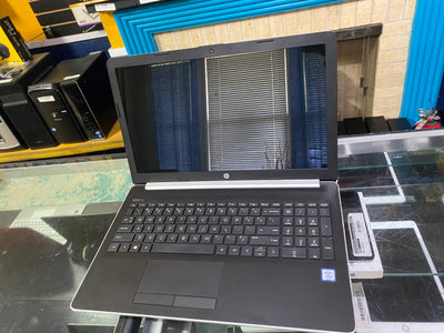HP Laptop 15-da0073ms 15.6" i5 128GB SSD 8GB RAM WiFi Silver