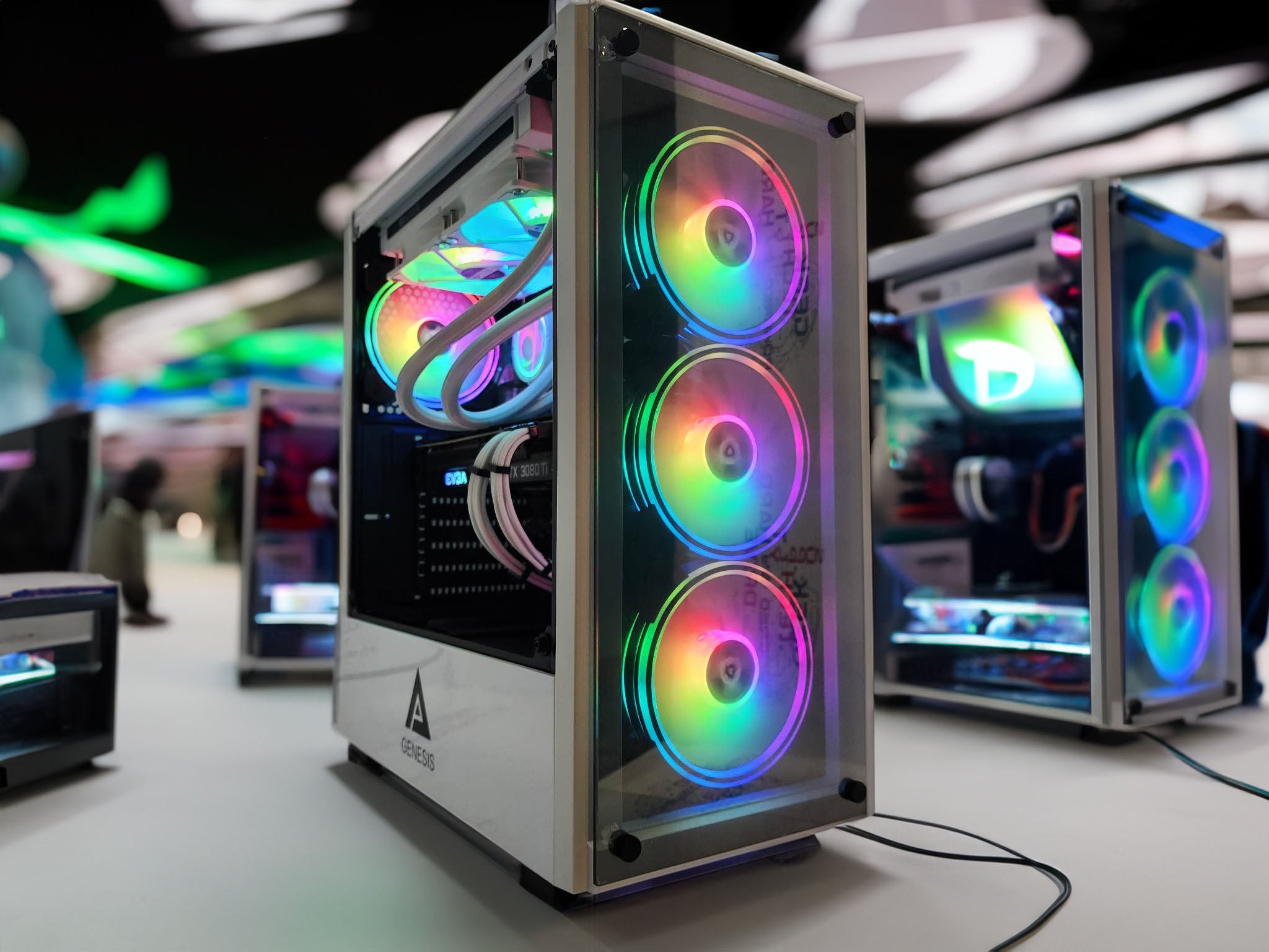 Epic BitCrate Snowstorm Mark I | Ryzen 7 7800X3D - + RTX 5060 Ti | 32GB 1TB NVMe