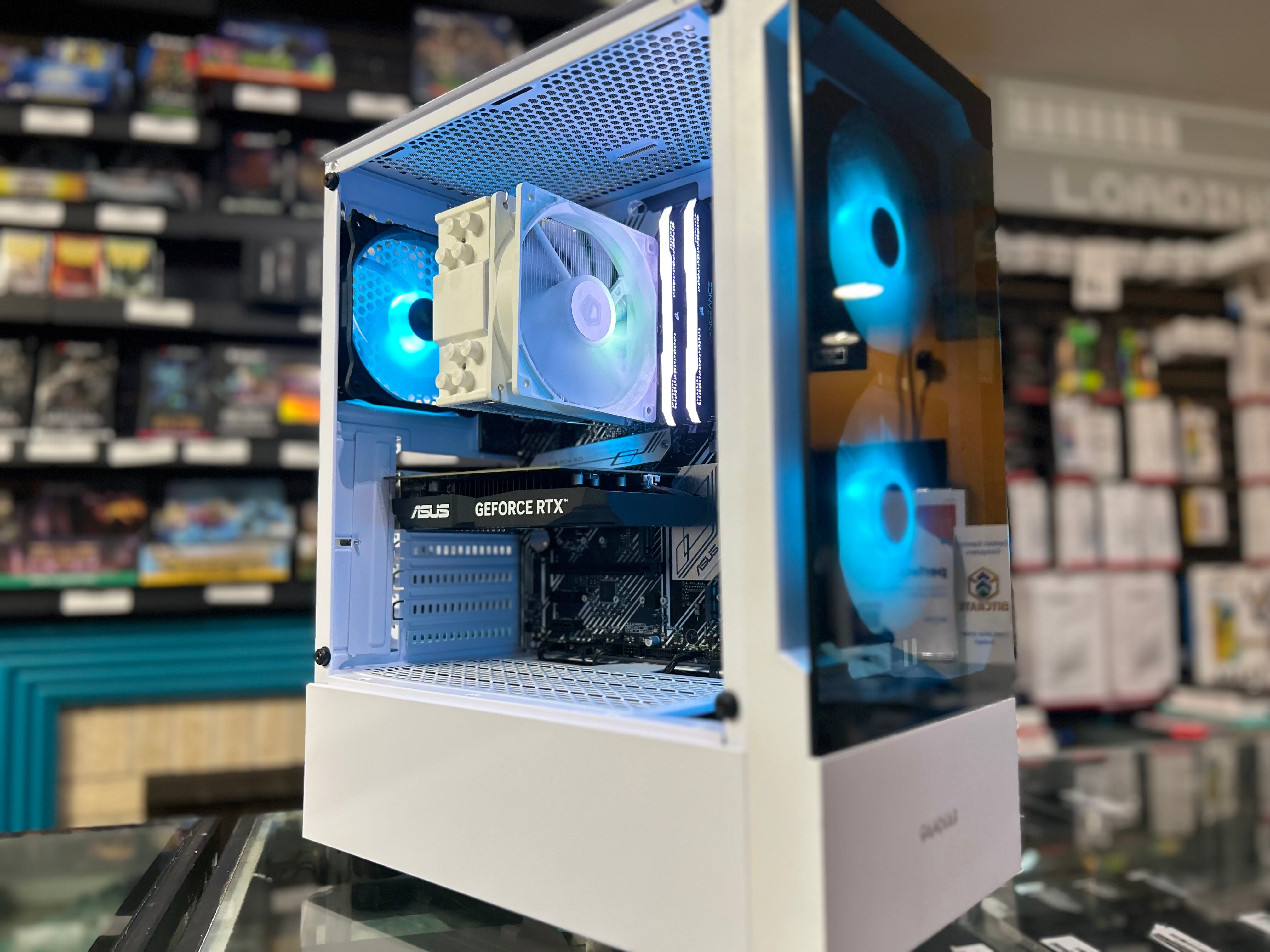 Bitcrate Gaming PC W11 i7 RTX 3050 1TB SSD 32GB RAM White