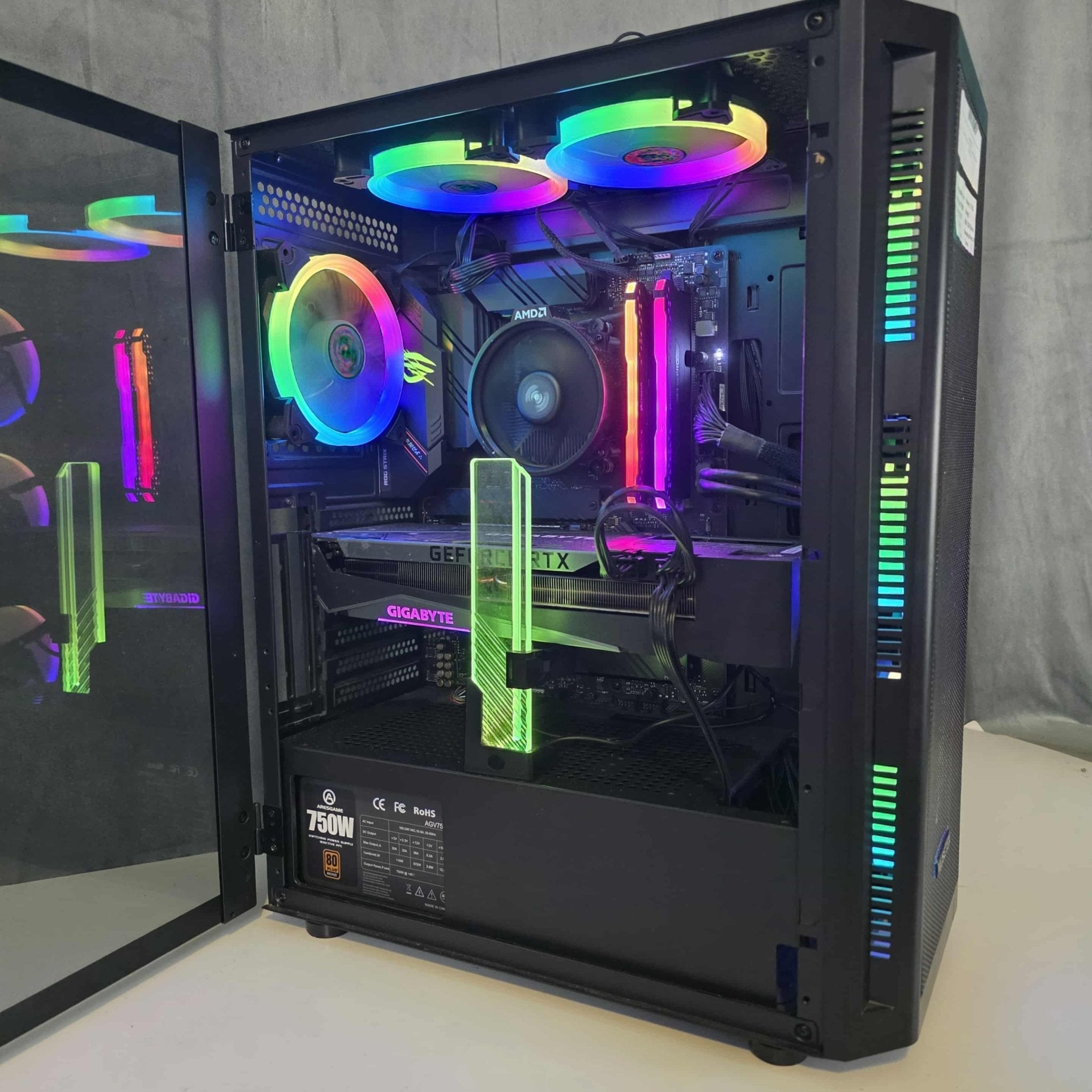 Gaming PC Ryzen 7 5800X RTX 3070 Ti 1TB NVMe 16GB DDR4 WiFi