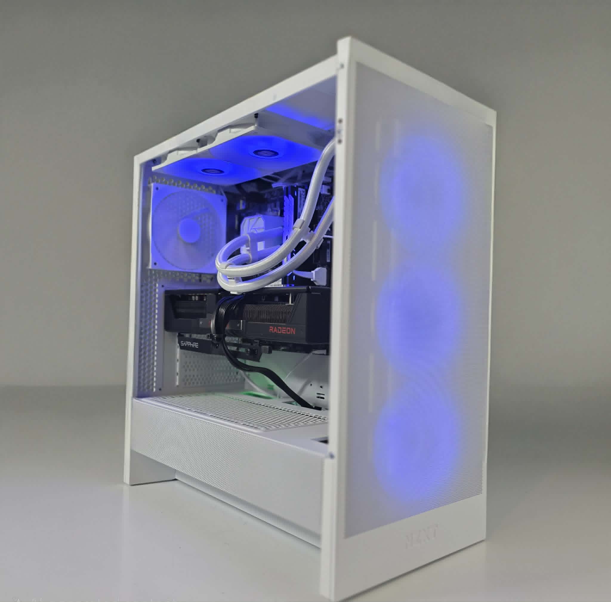 Epic BitCrate Stratus Mark VIII | Core Ultra 7 265K + RTX 5070 TUF | 32GB 1TB NVMe