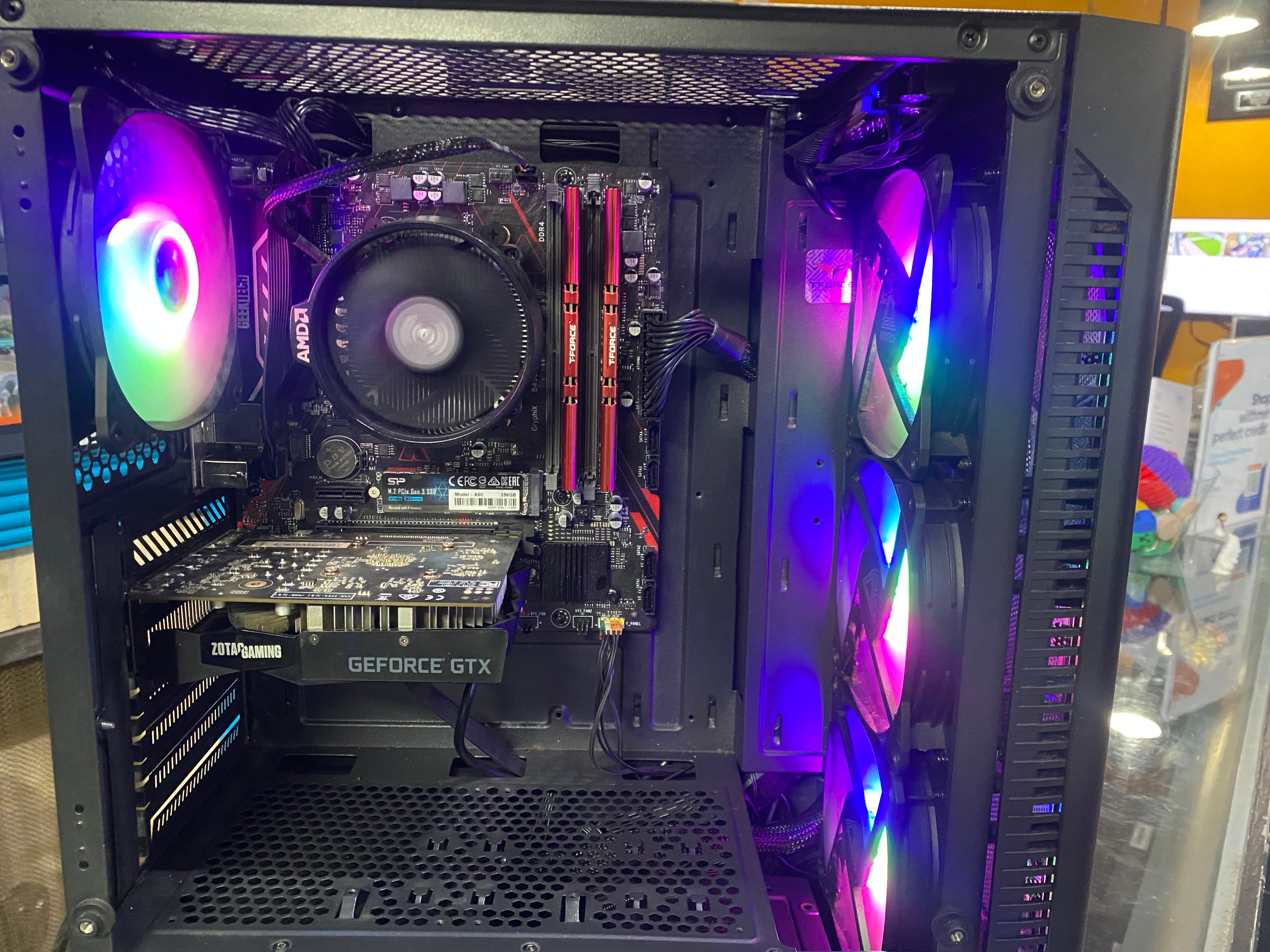 Gaming PC Ryzen 3 GTX 1650 256GB SSD + 500GB HDD 8GB RAM Black