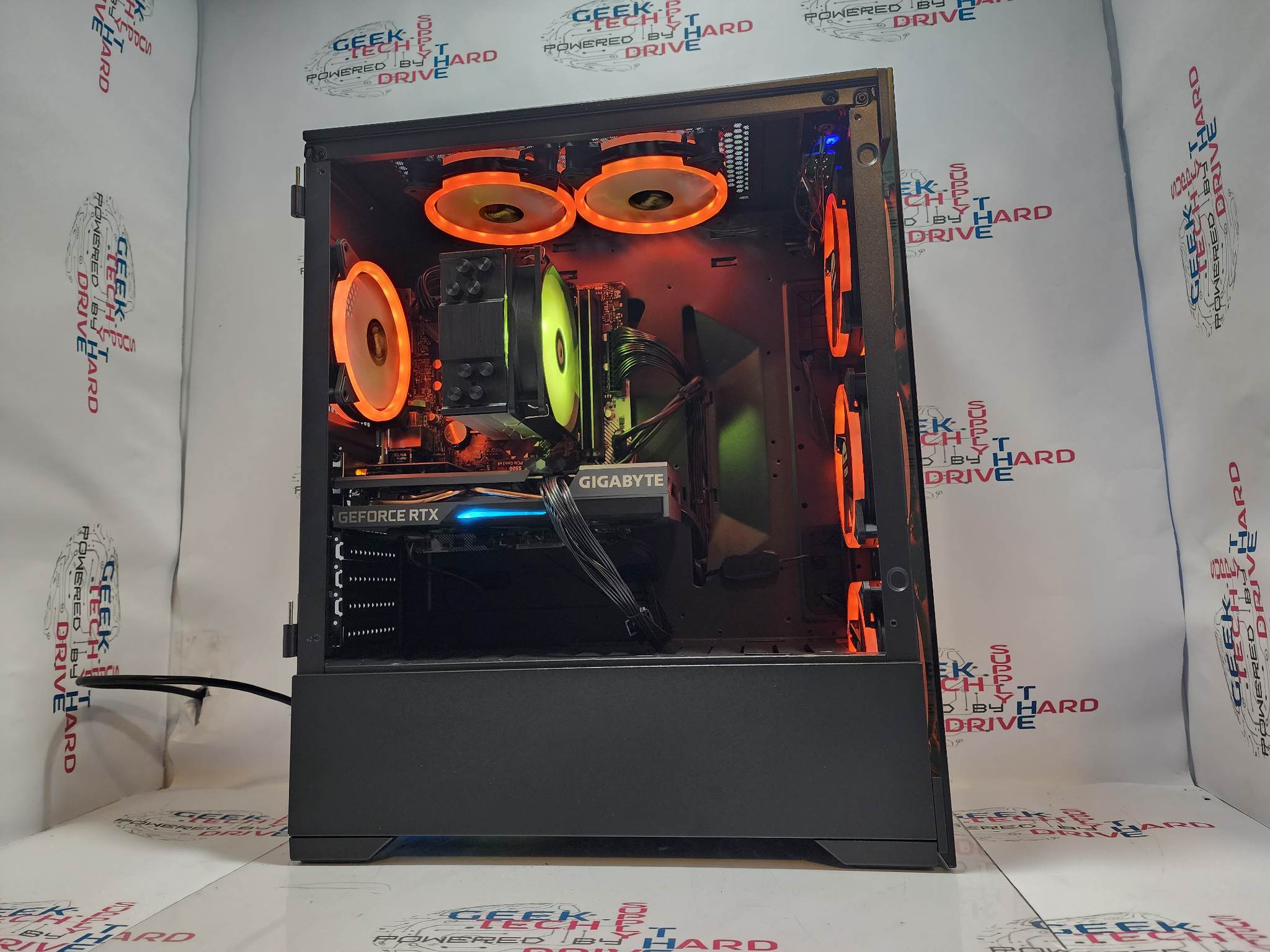 Custom Gaming PC Desktop Computer Ryzen 7 7800X3D 2TB SSD 64GB DDR5 RTX 5060 Black Vog A620M - Geek Tech