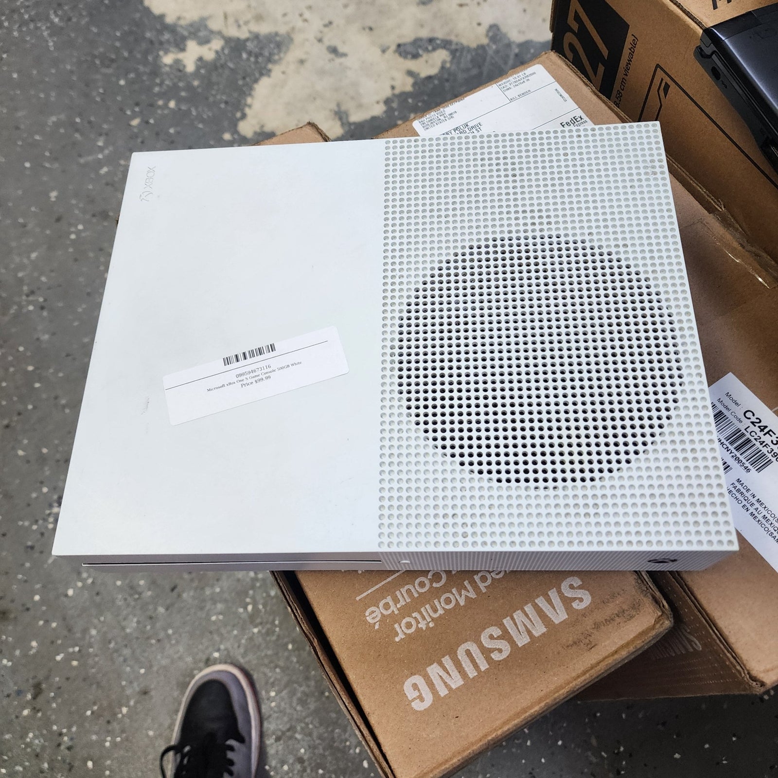 Microsoft xBox One S Game Console 500GB White - Geek Tech