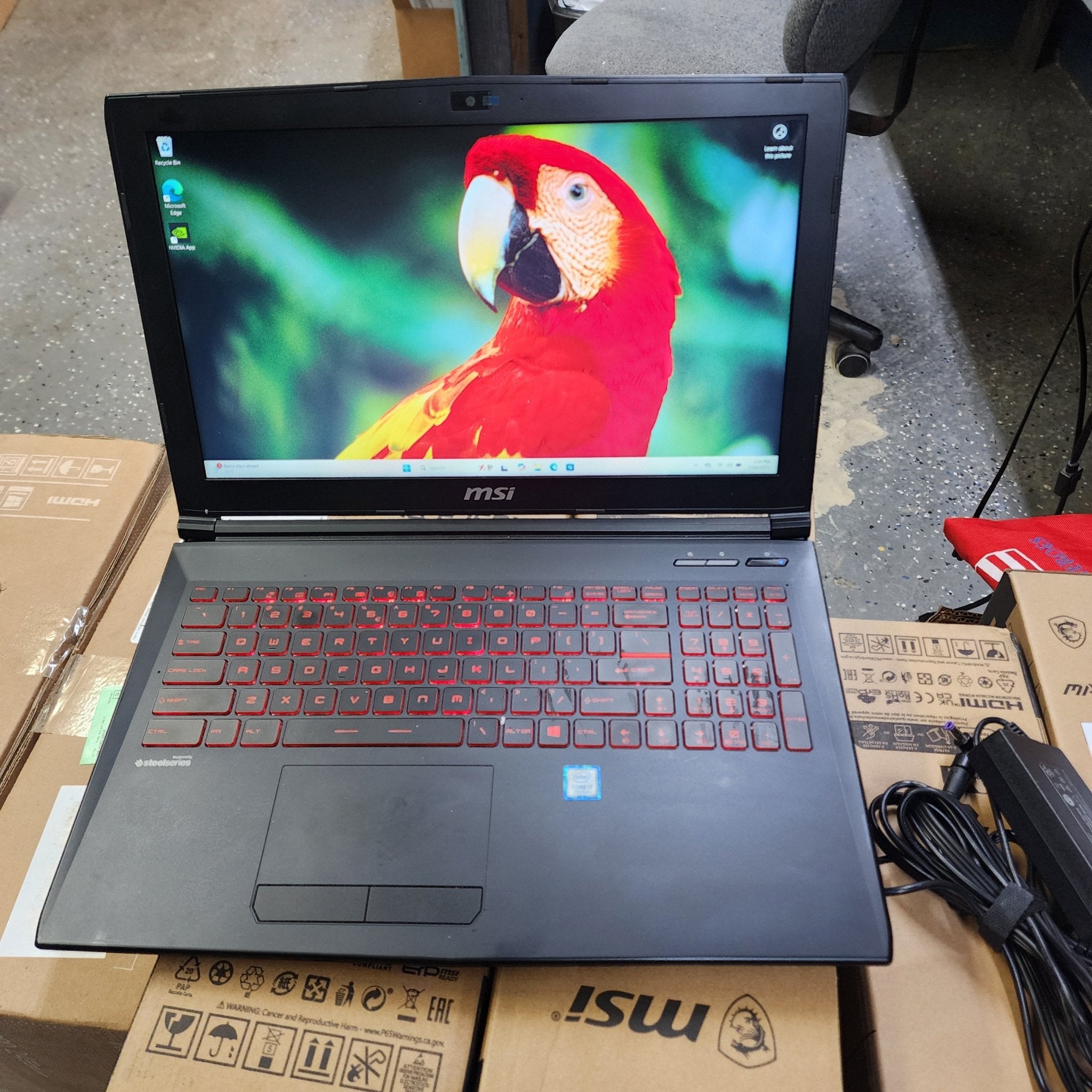 MSI Gaming Laptop MS - 16J9 I7 - 7700 GTX 1050 1TB SSD 32GB DDR4 - Geek Tech