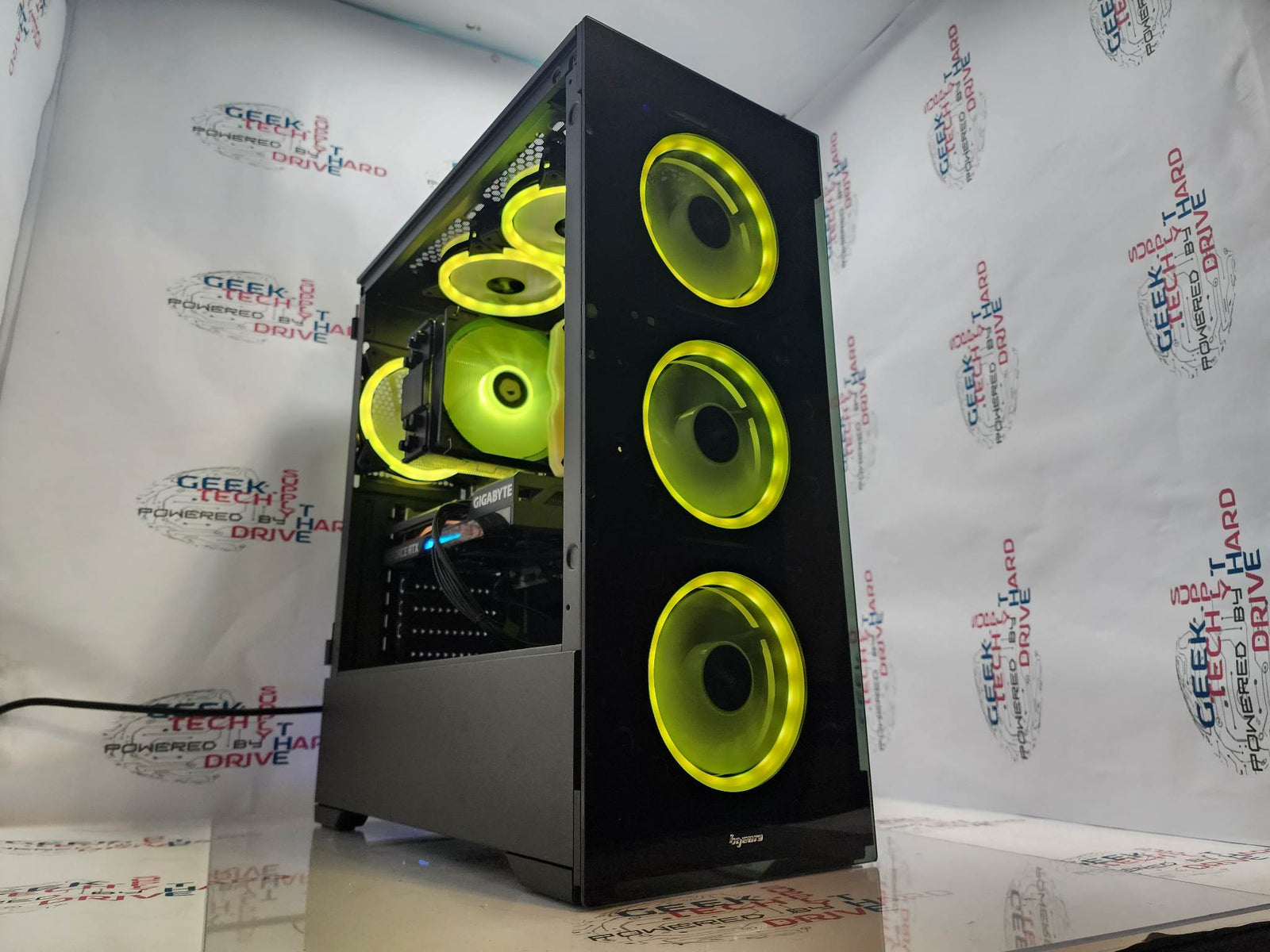 Custom Gaming Desktop PC Ryzen 7 7800X3D 2TB SSD 64GB DDR5 RTX 4060 TI Black Vog A620M - Geek Tech