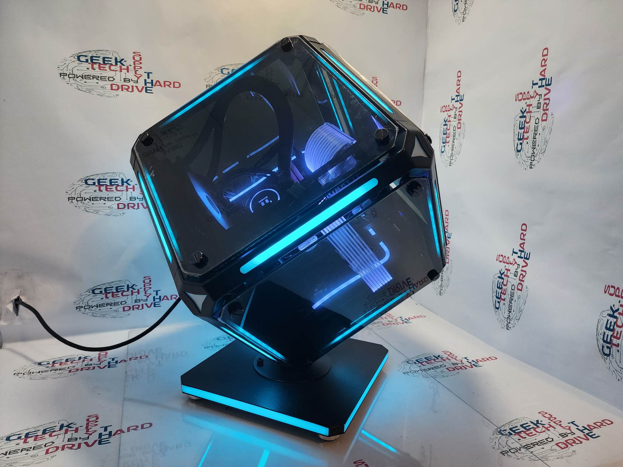 Gaming Desktop PC Computer Intel i9 NVIDIA RTX 4070 SSD 1TB 2TB DDR5 32GB RGB VR Water Rubix H6 - Geek Tech