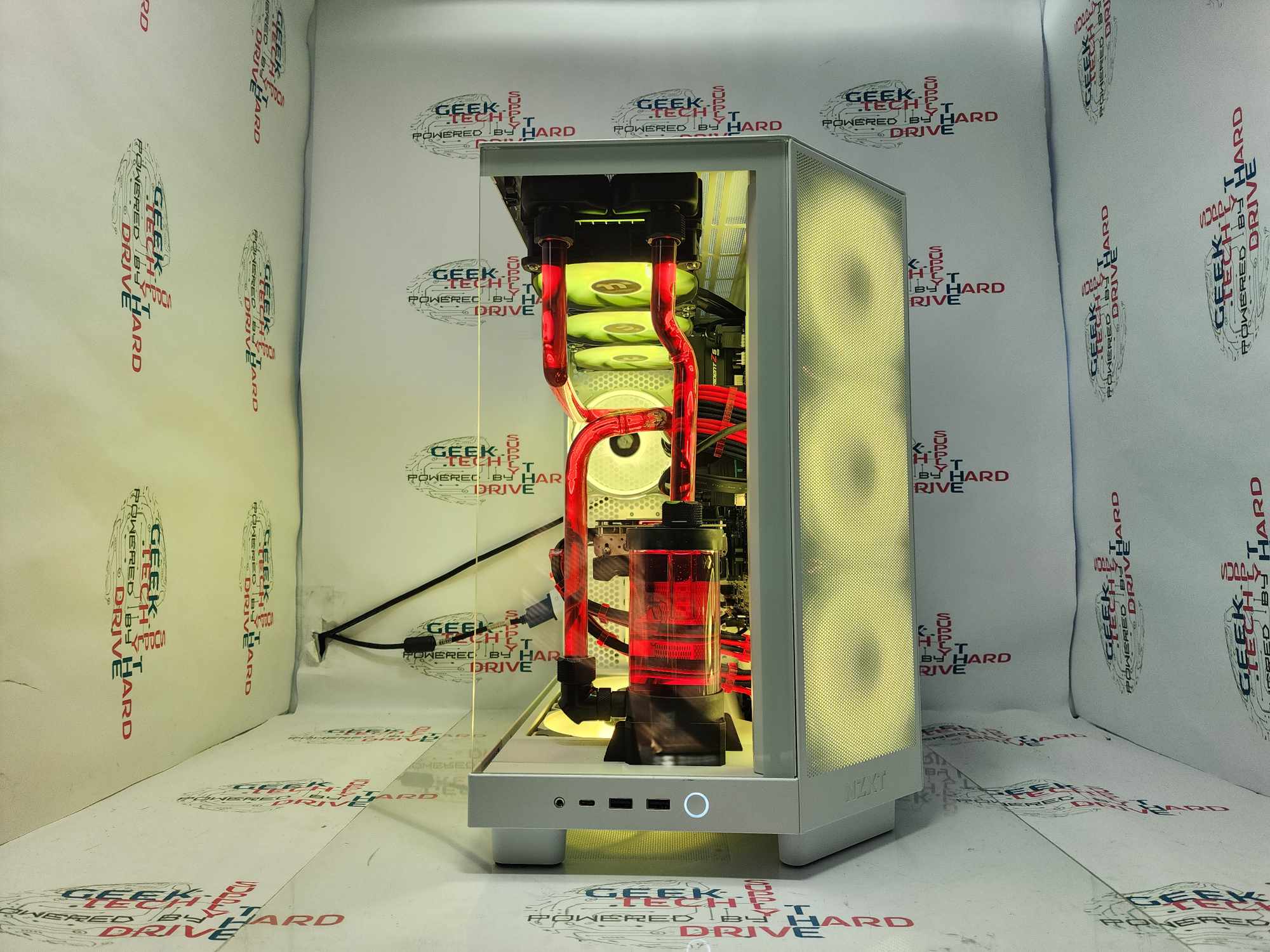 GTech Gaming PC Ryzen 7 7800X3D RTX 3080 32GB DDR5 1TB Gen4 NVMe White - Geek Tech