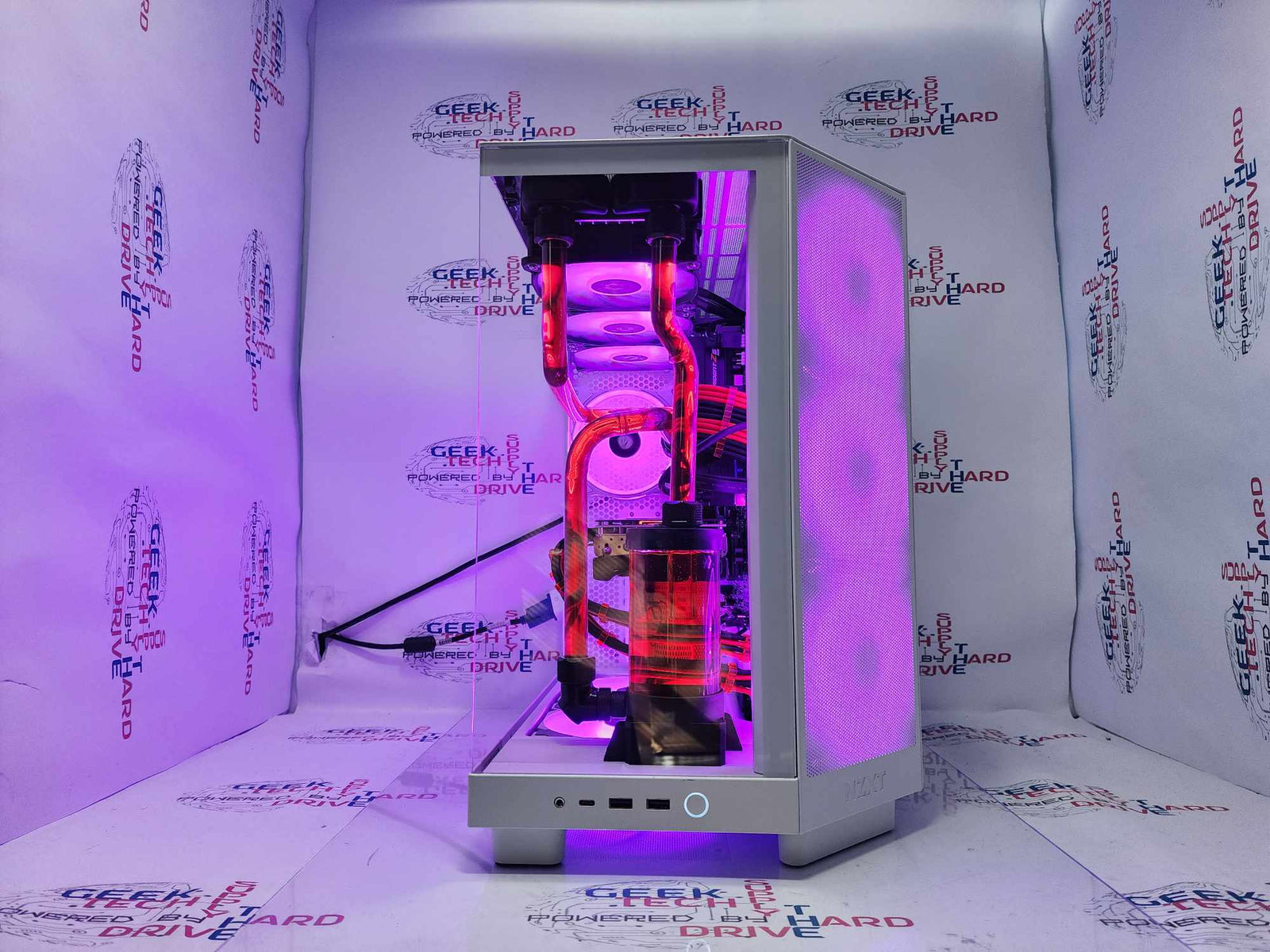 GTech Gaming PC Ryzen 7 7800X3D RTX 3080 32GB DDR5 1TB Gen4 NVMe White - Geek Tech