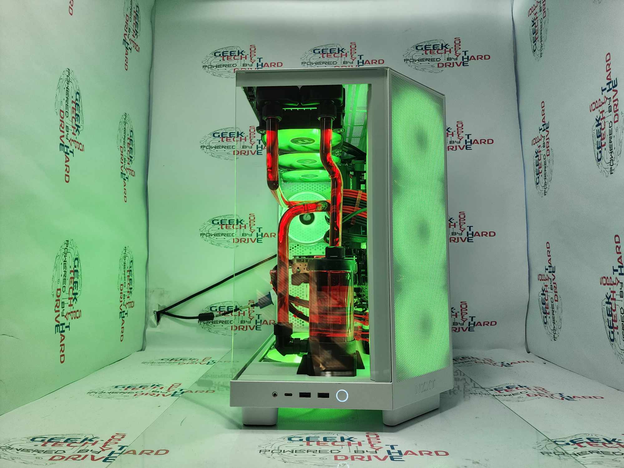 GTech Gaming PC Ryzen 7 7800X3D RTX 3080 32GB DDR5 1TB Gen4 NVMe White - Geek Tech