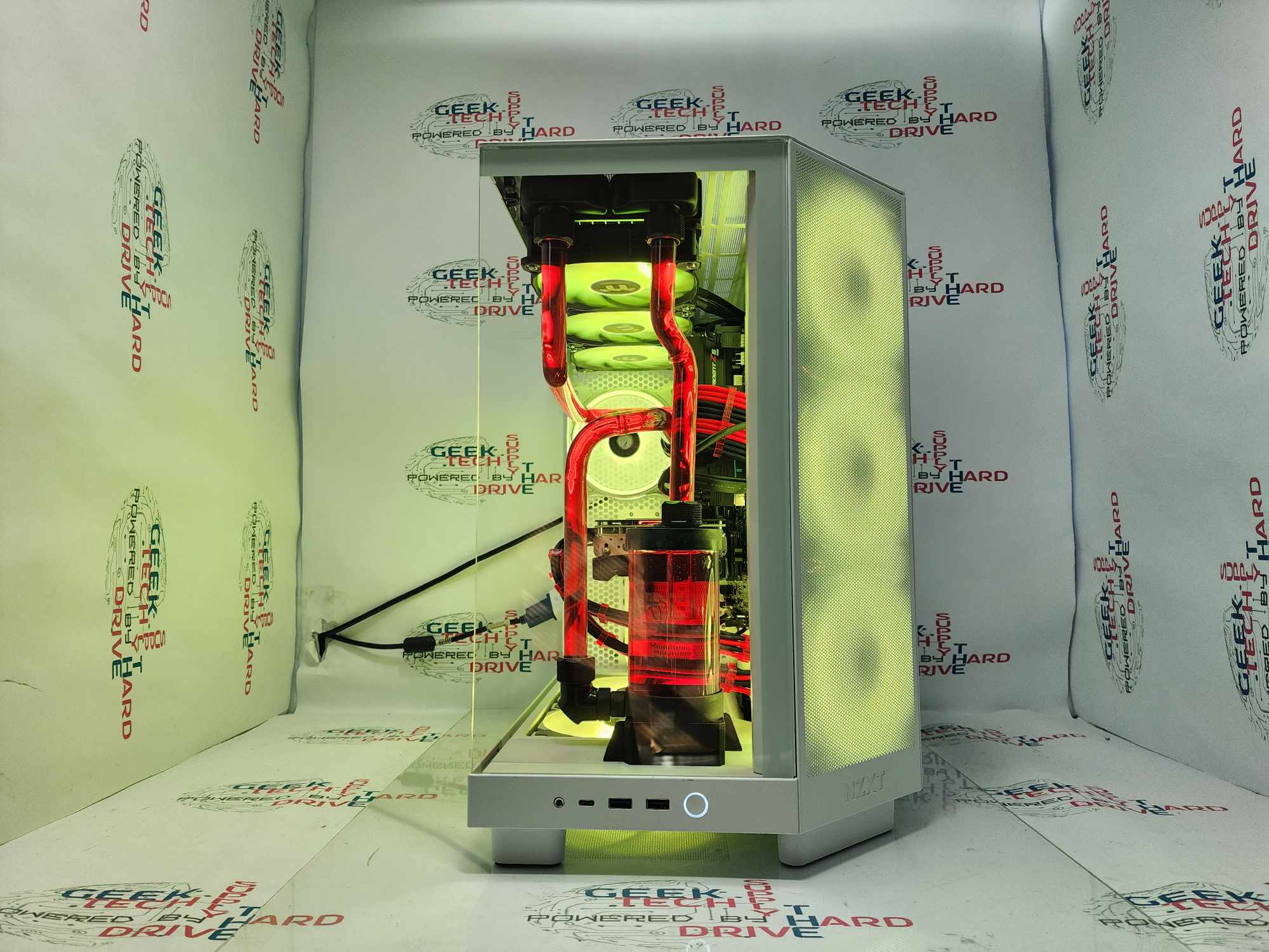 GTech Gaming PC Ryzen 7 7800X3D RTX 3080 32GB DDR5 1TB Gen4 NVMe White - Geek Tech