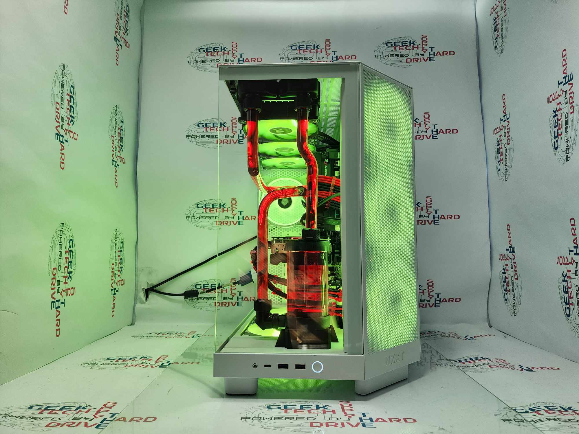 GTech Gaming PC Ryzen 7 7800X3D RTX 3080 32GB DDR5 1TB Gen4 NVMe White - Geek Tech